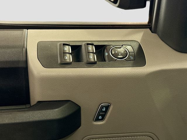 Used 2016 Ford F150 XL w/ Equipment Group 101A Mid AWD/4WD image 18