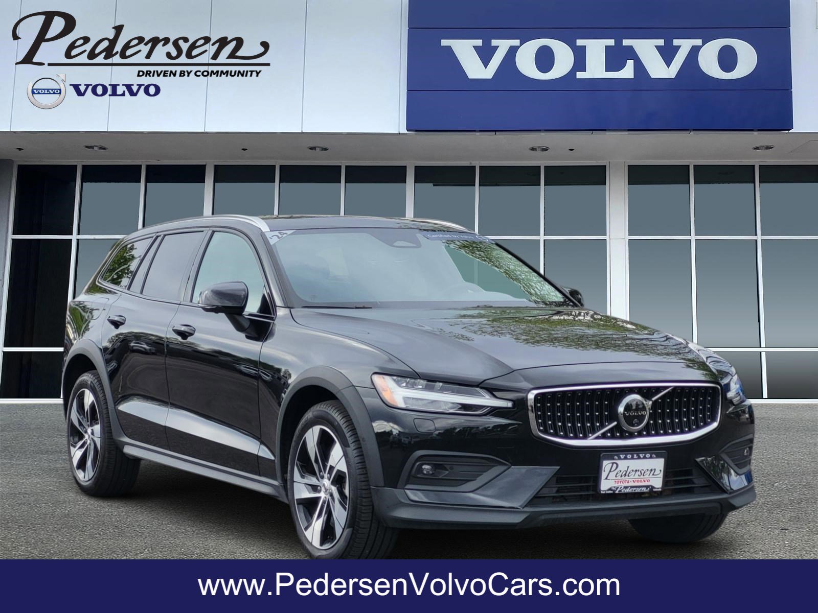 Certified 2024 Volvo V60 B5 Cross Country Plus AWD/4WD video 1
