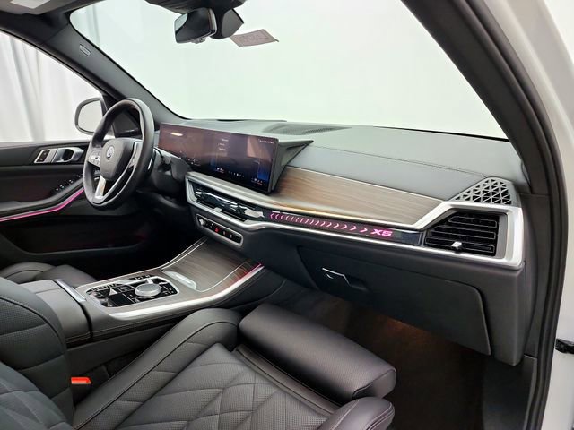 Used 2024 BMW X5 xDrive40i w/ Premium Package AWD/4WD image 14