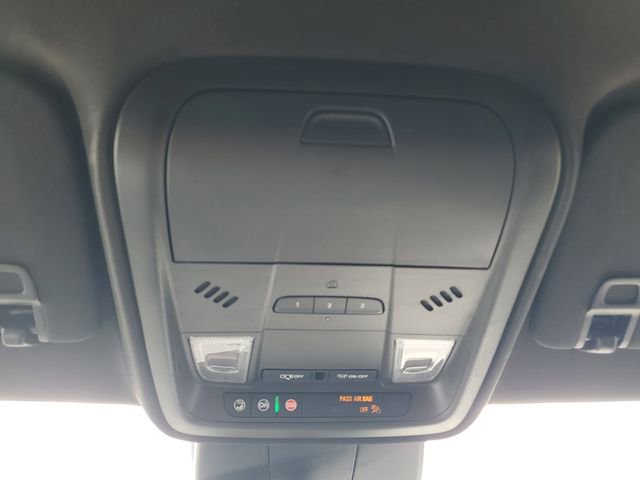 Used 2024 Cadillac XT4 Premium Luxury image 29