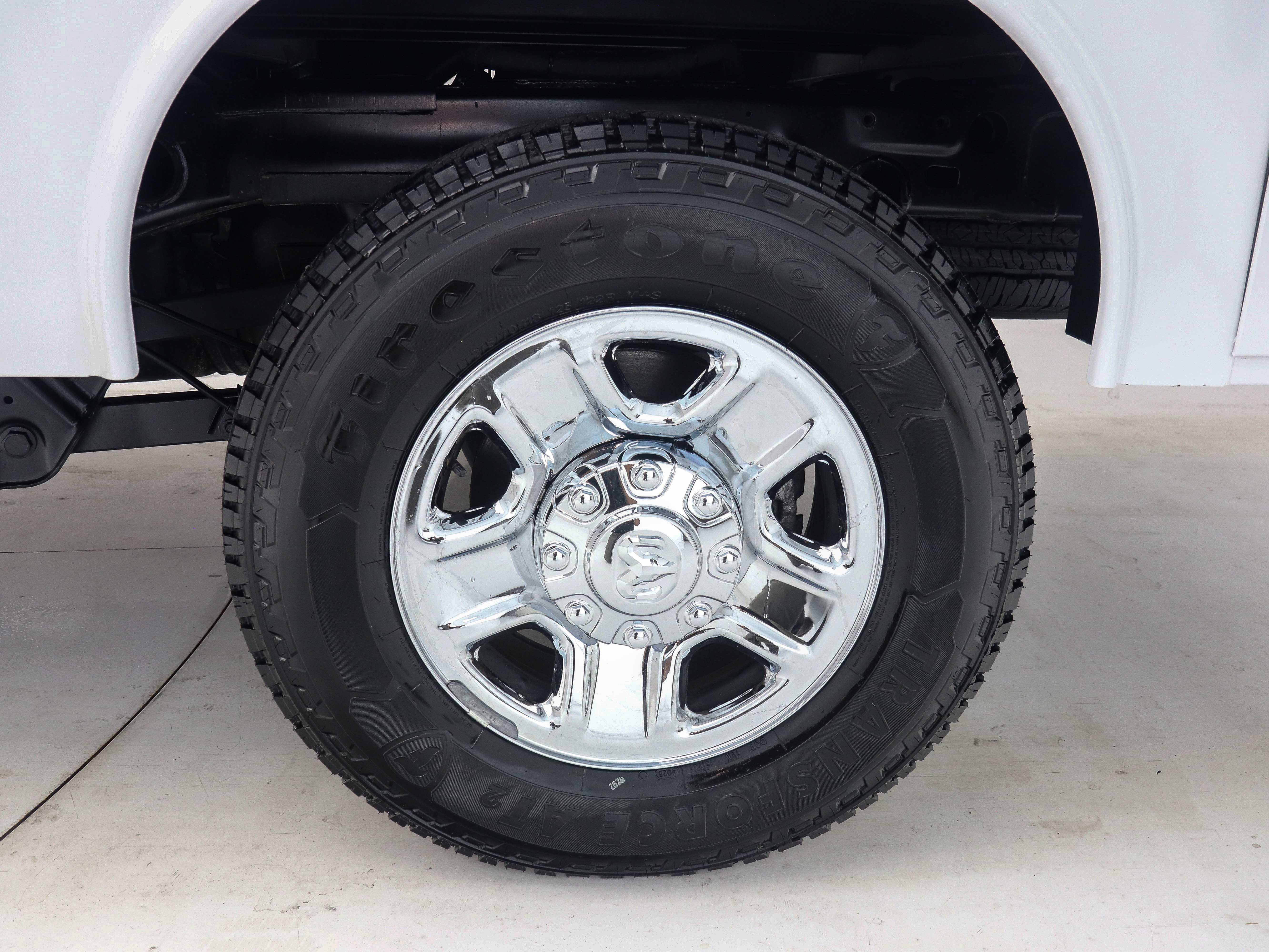 Used 2024 RAM 2500 Tradesman w/ Chrome Appearance Group AWD/4WD image 29