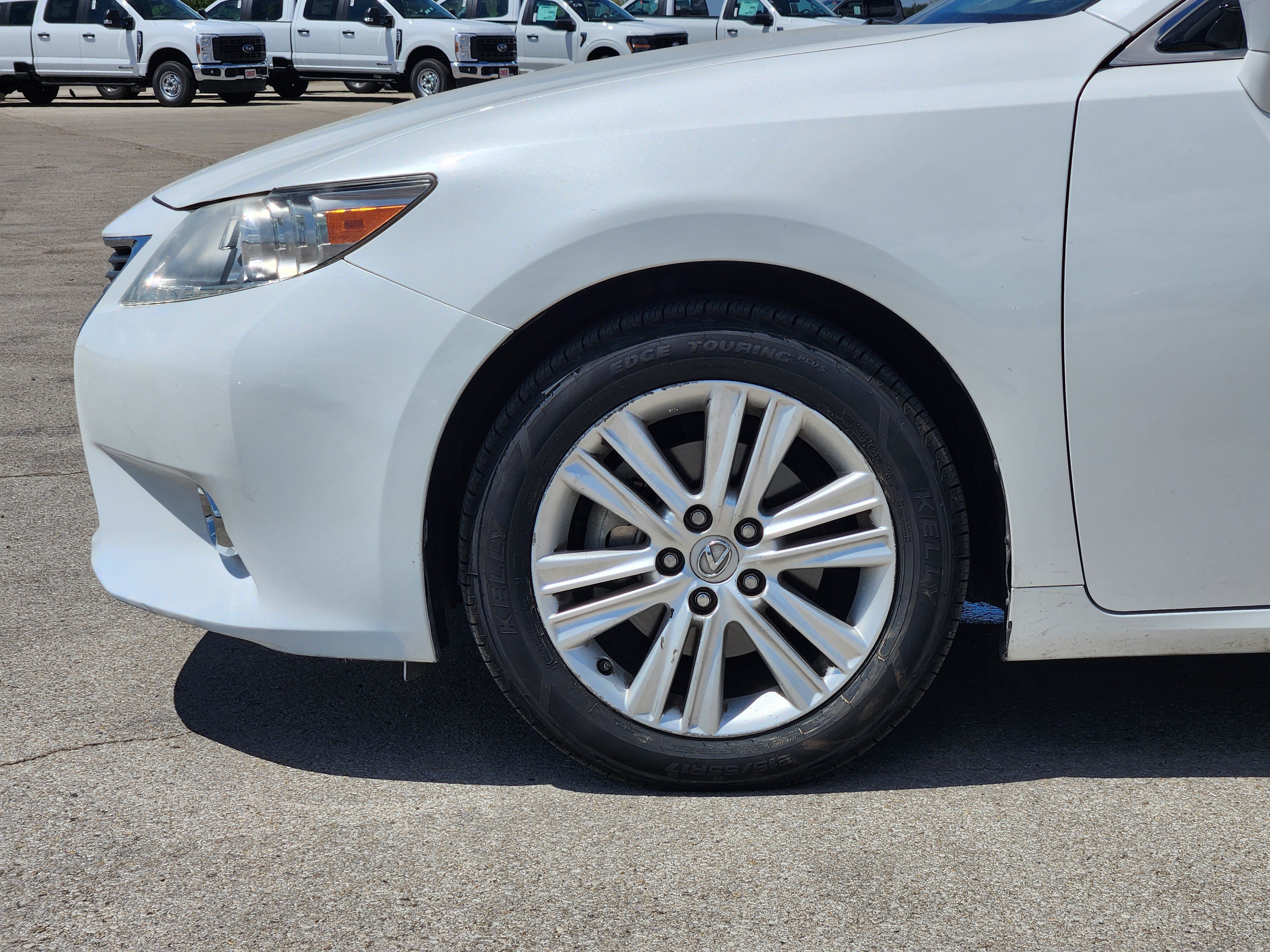 Used 2013 Lexus ES 350 w/ Premium Pkg FWD image 9