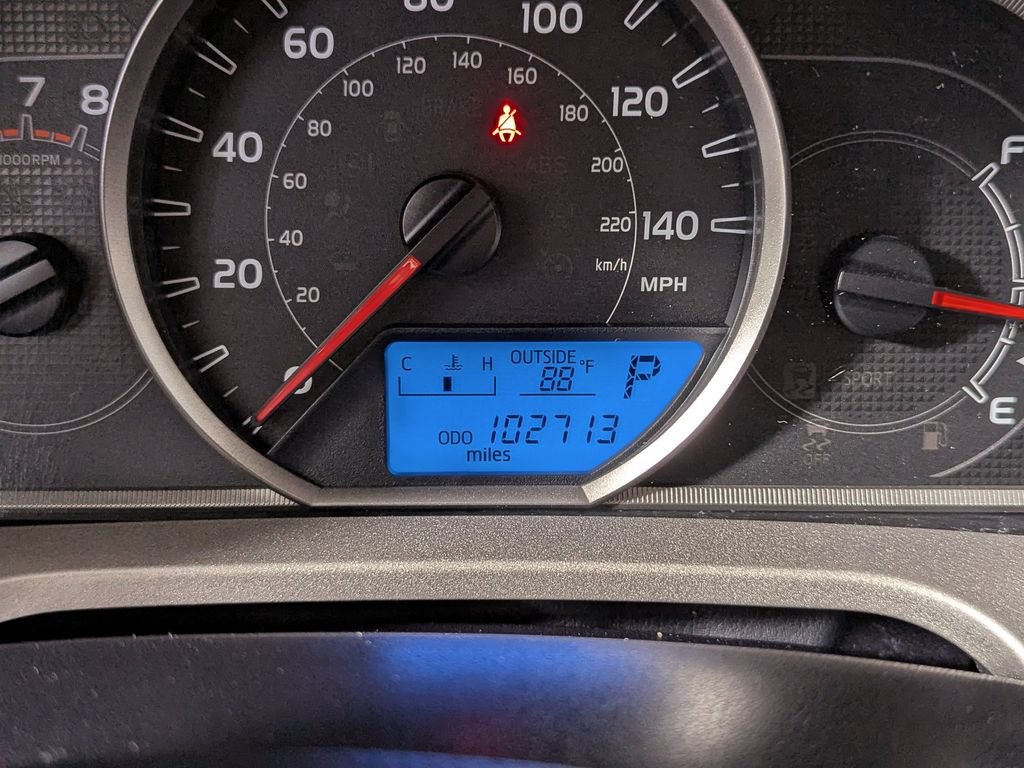 Used 2014 Toyota RAV4 XLE AWD/4WD image 32
