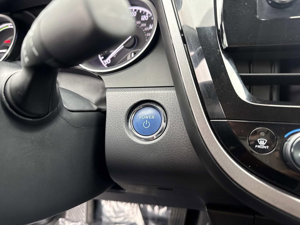 Used 2023 Toyota Camry LE image 16