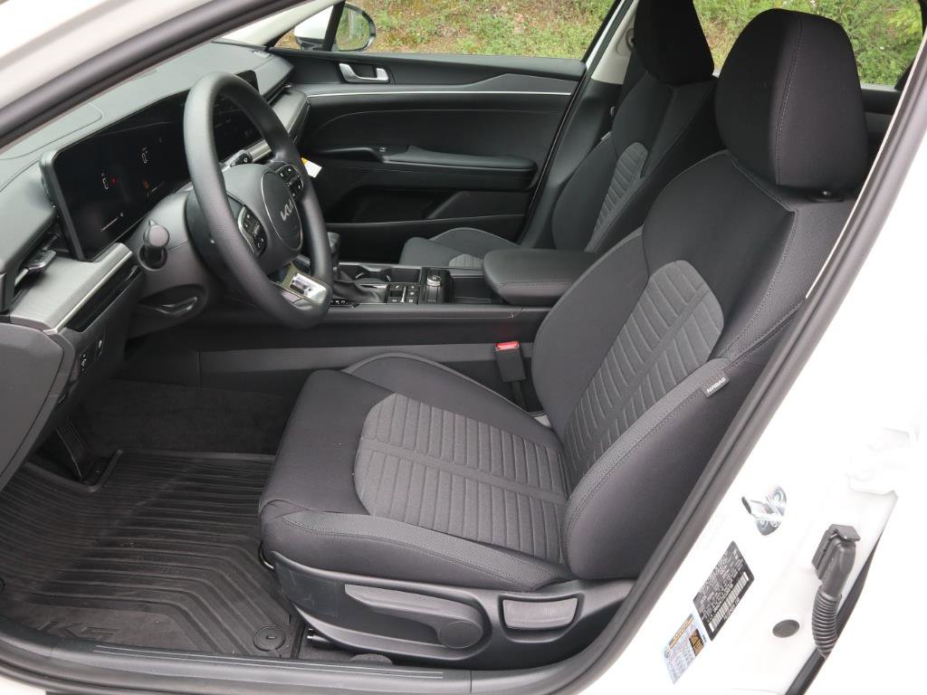 New 2025 Kia K5 LXS image 5