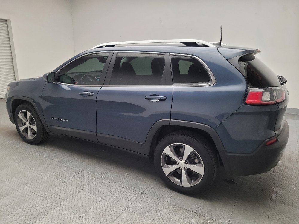 Used 2019 Jeep Cherokee Limited image 3
