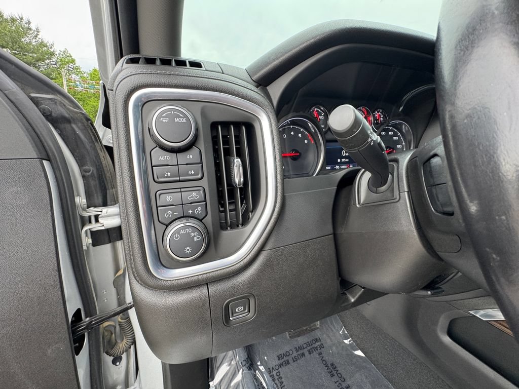 Used 2021 Chevrolet Silverado 1500 LT Trail Boss w/ Bed Protection Package AWD/4WD image 25
