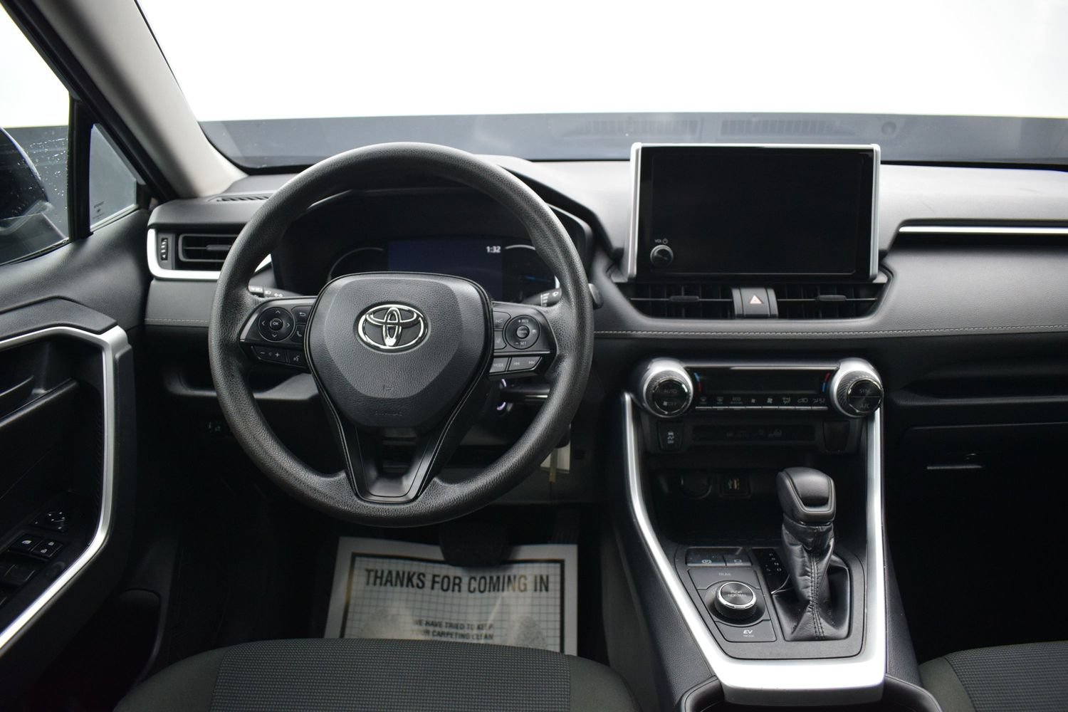 Used 2024 Toyota RAV4 LE AWD/4WD image 14