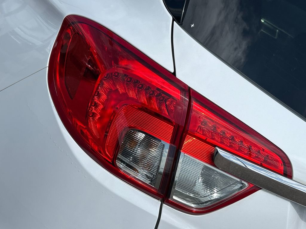 Used 2017 Buick Envision Essence FWD image 24