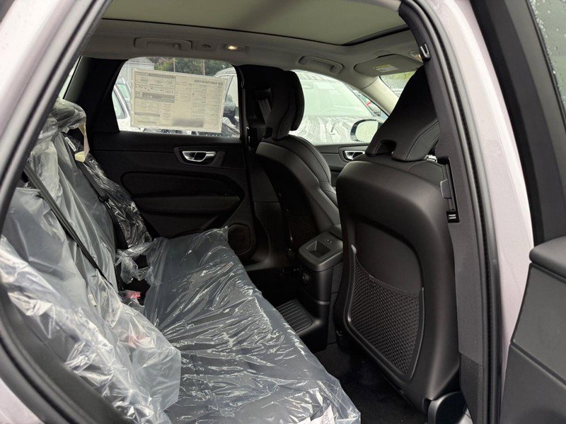 New 2026 Volvo XC60 T8 Plus w/ Climate Package image 5