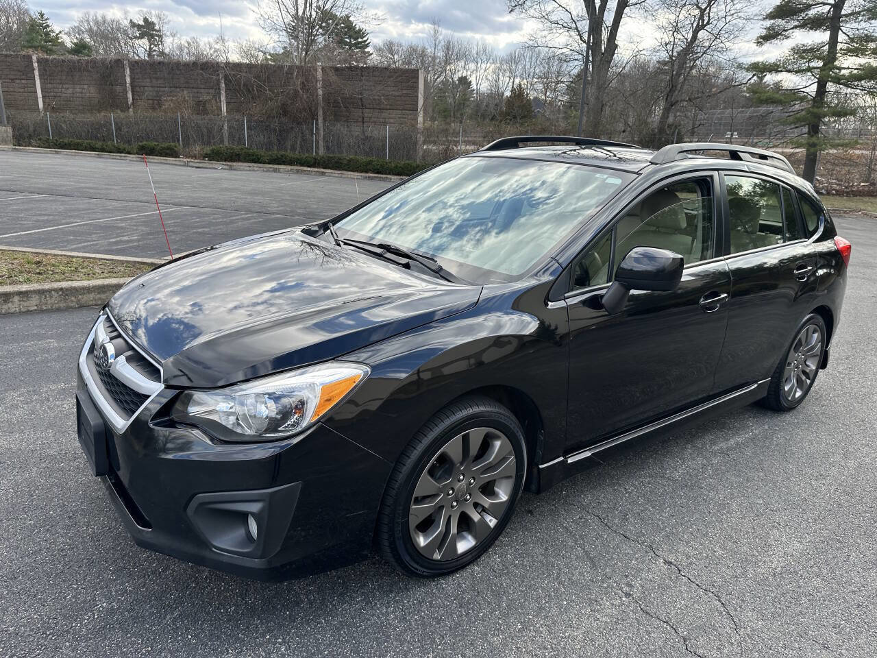 Used 2013 Subaru Impreza 2.0i Sport Premium image 3