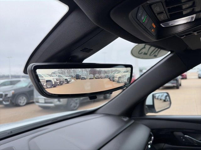 Used 2023 Chevrolet Traverse RS w/ LPO, Floor Liner Package image 31