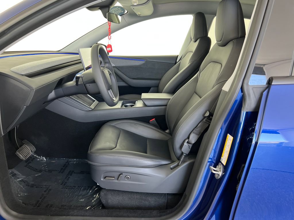 Used 2026 Tesla Model Y Long Range AWD/4WD image 11