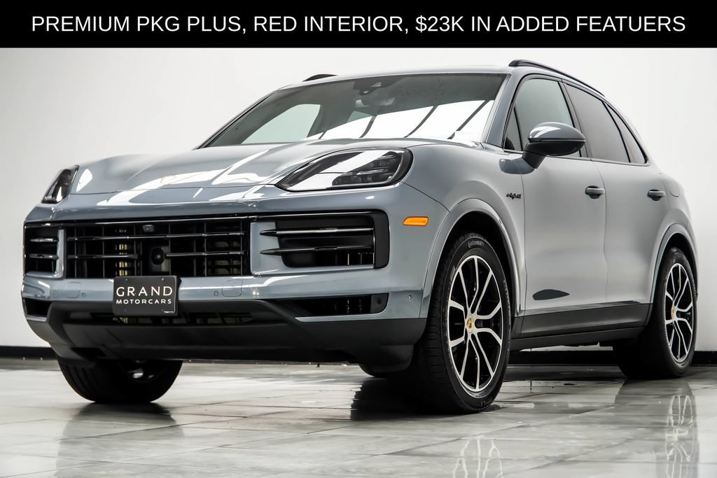 Used 2024 Porsche Cayenne AWD/4WD image 10