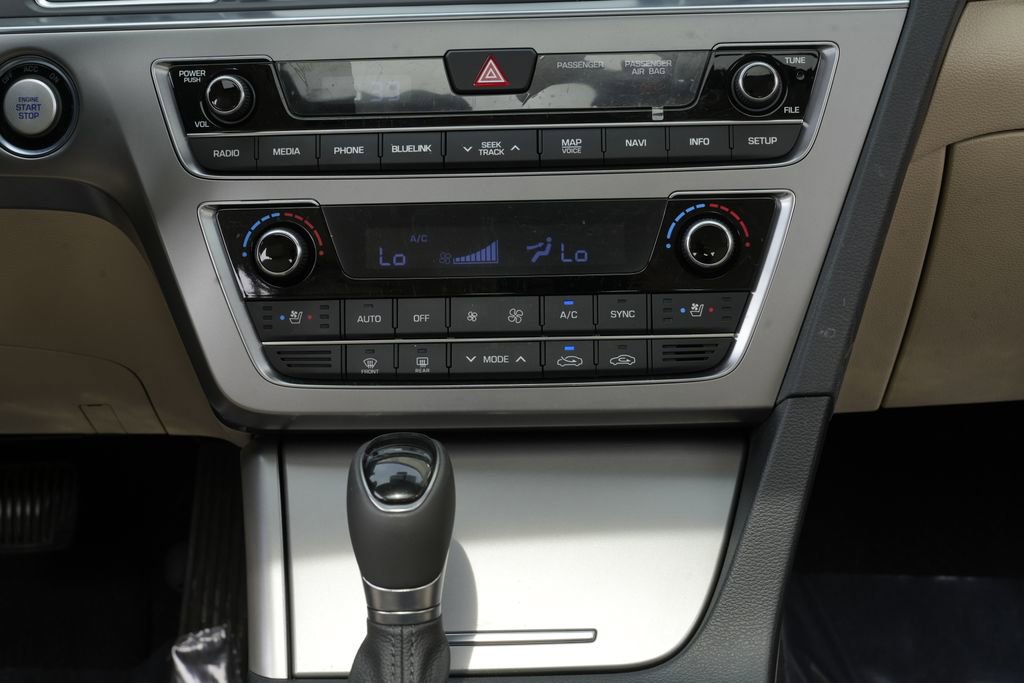 Used 2017 Hyundai Sonata Limited w/ Tech Package 03 image 43