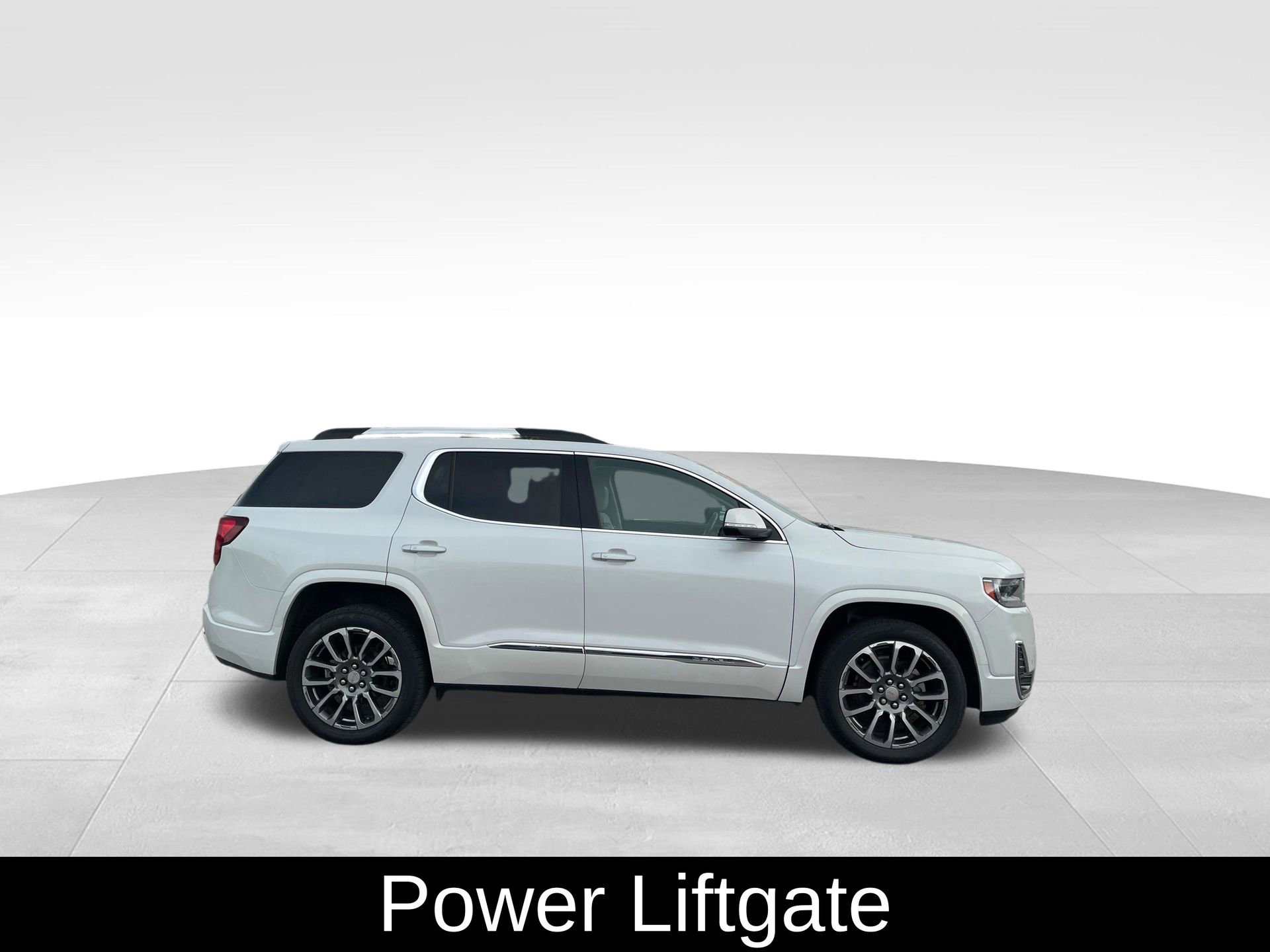 Used 2020 GMC Acadia Denali w/ Trailering Package image 3