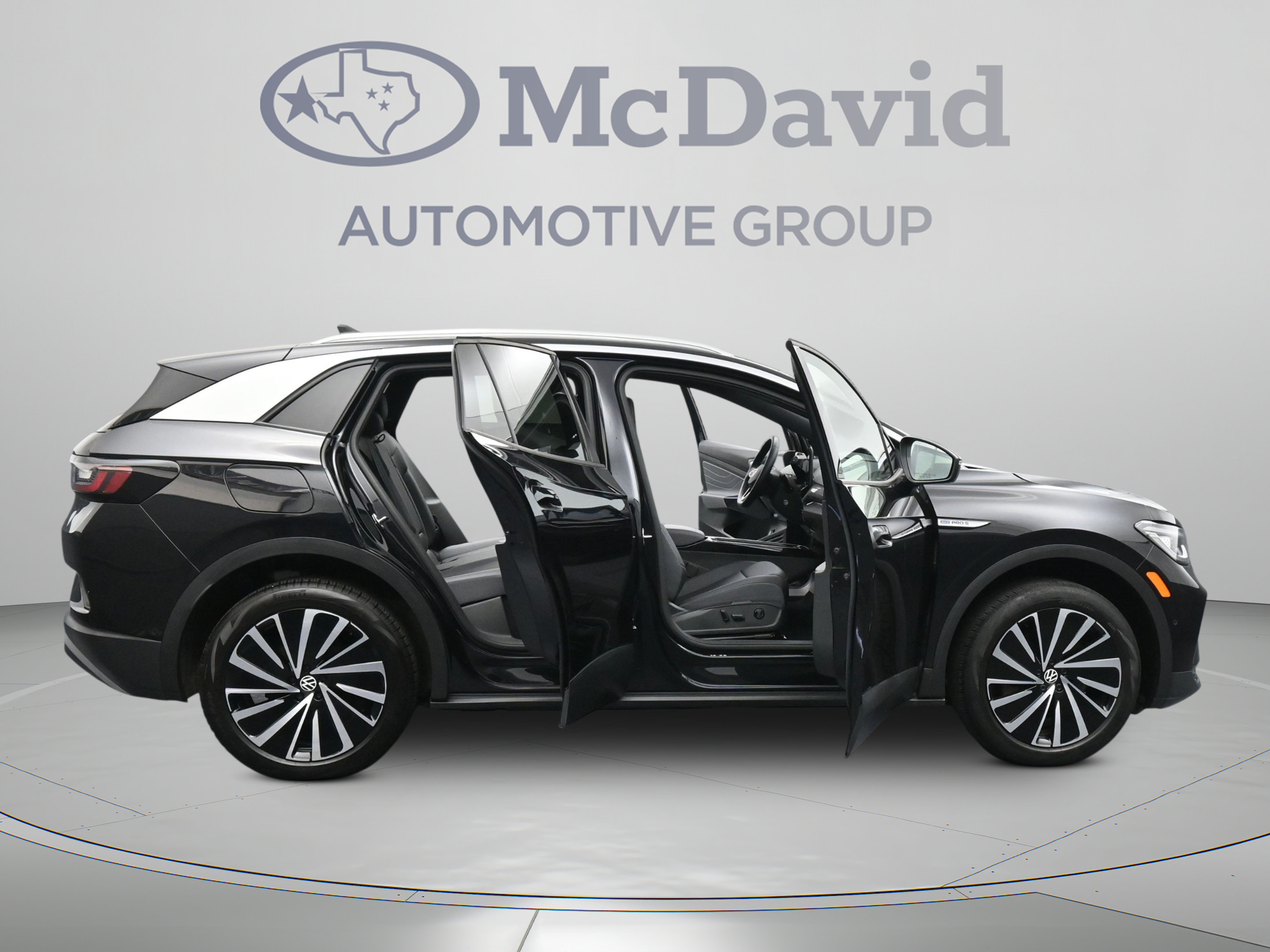 Used 2023 Volkswagen ID.4 Pro S Plus AWD/4WD image 40