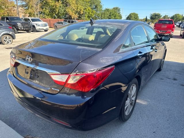 Used 2011 Hyundai Sonata Limited w/ Navigation Pkg 5 FWD image 6