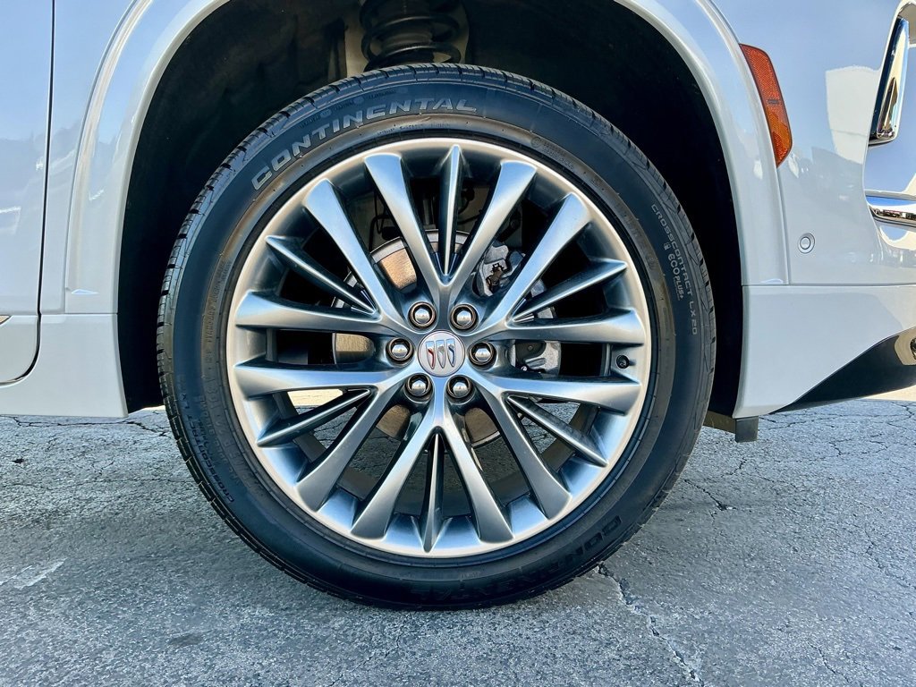 Used 2025 Buick Enclave Avenir w/ Super Cruise Package image 20