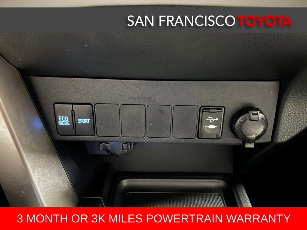 Used 2015 Toyota RAV4 XLE image 24