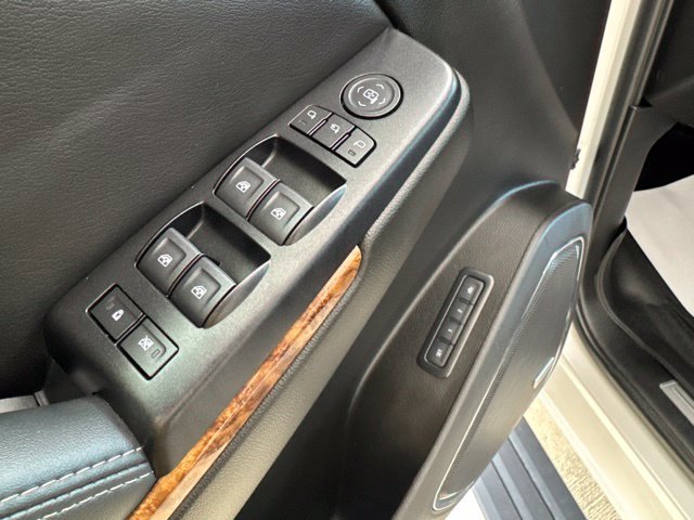 Used 2019 Chevrolet Tahoe Premier w/ Premier Plus Edition AWD/4WD image 13