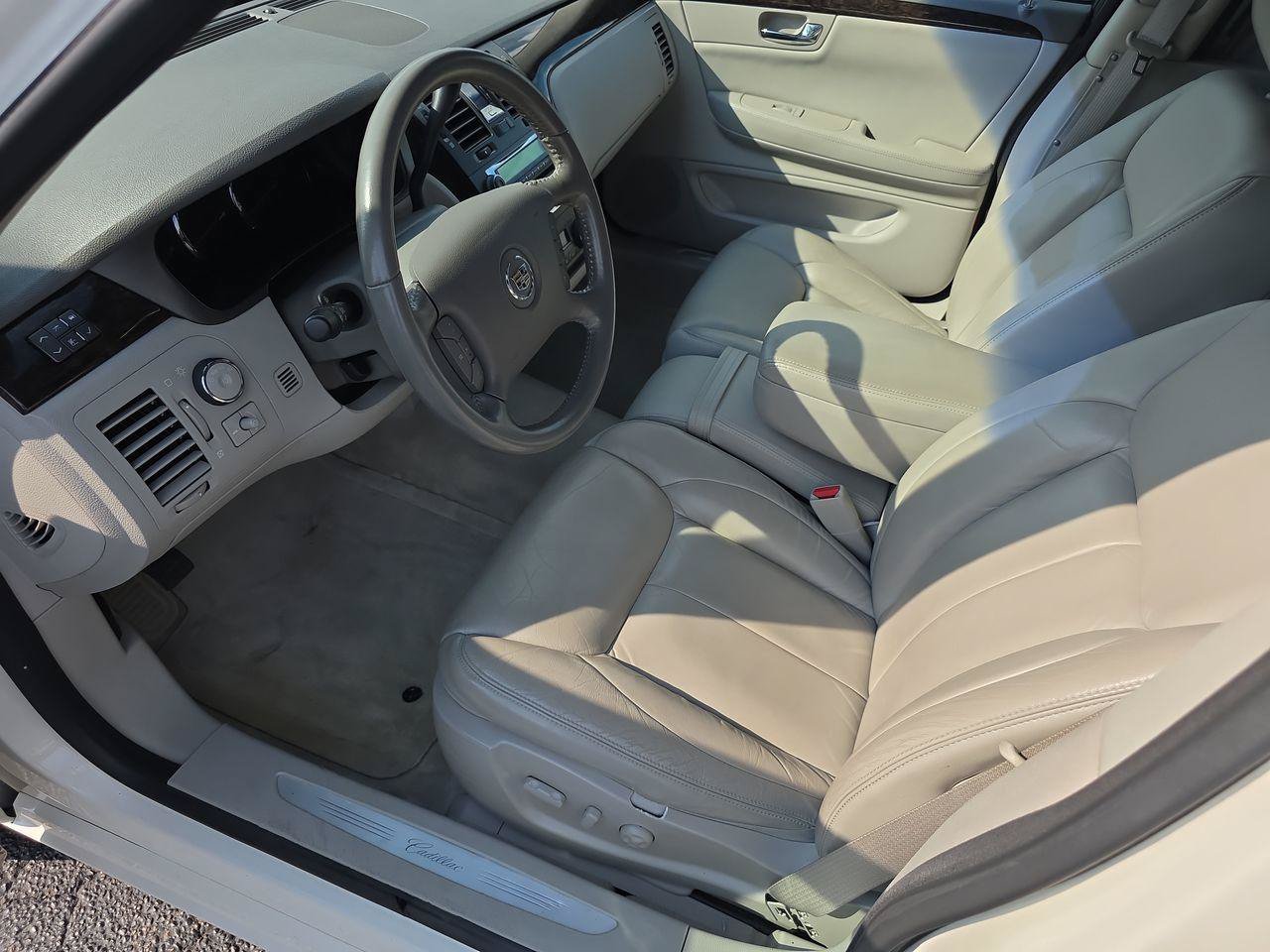 Used 2008 Cadillac DTS Hearse FWD image 4