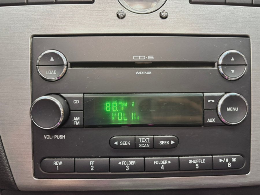 Used 2009 Ford Fusion SEL FWD image 40