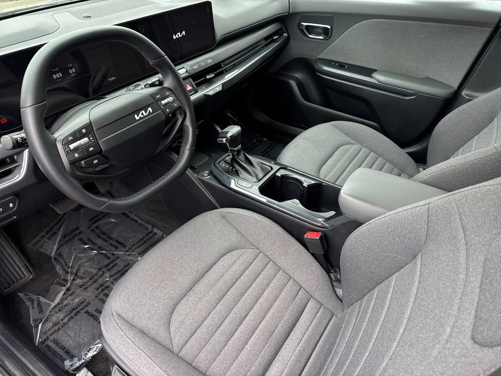 Used 2025 Kia K4 EX FWD image 10
