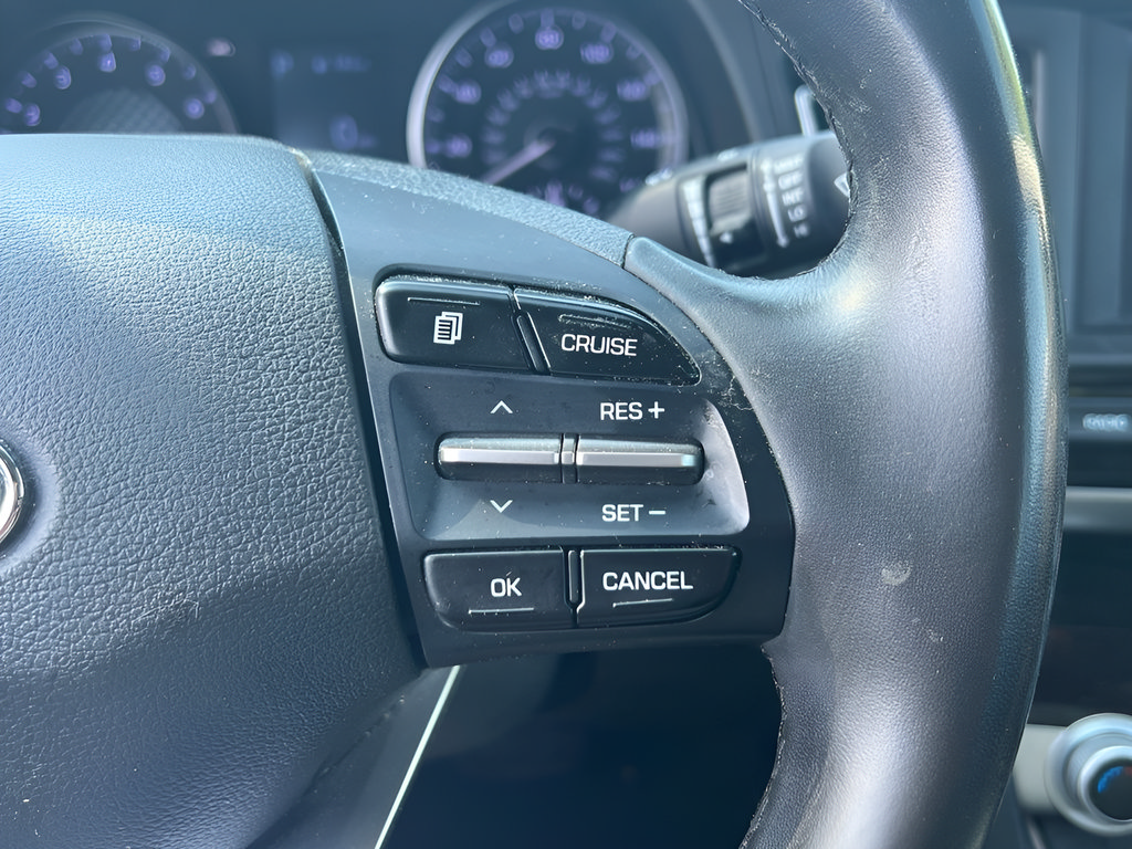 Used 2020 Hyundai Elantra Sedan FWD image 21