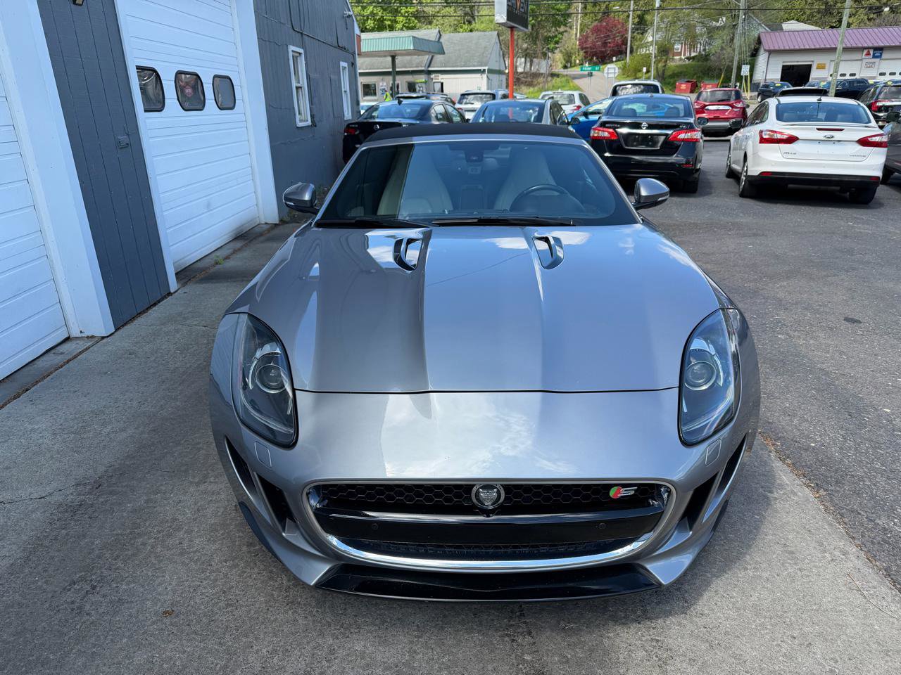 Used 2014 Jaguar F-TYPE S RWD image 3