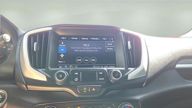 Used 2024 GMC Terrain SLT w/ Infotainment Package II image 11