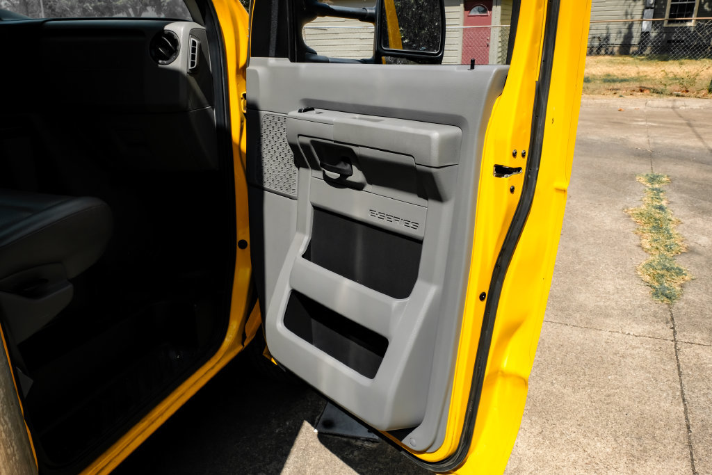 Used 2022 Ford E-350 and Econoline 350 Super Duty RWD image 36