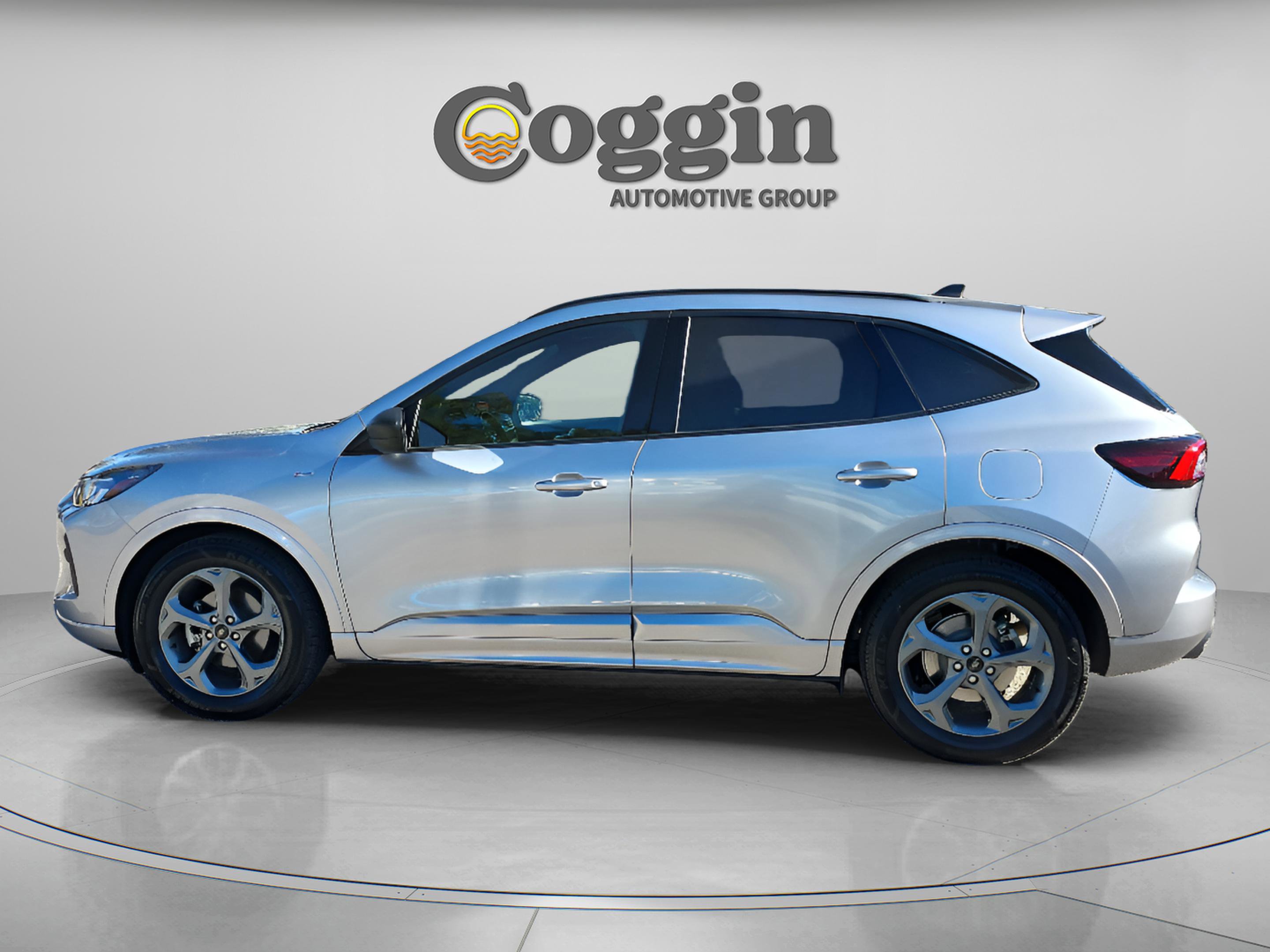 Used 2024 Ford Escape ST-Line image 3