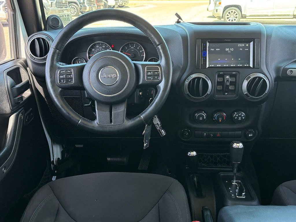 Used 2014 Jeep Wrangler Unlimited Sport w/ Quick Order Package 24S AWD/4WD image 10