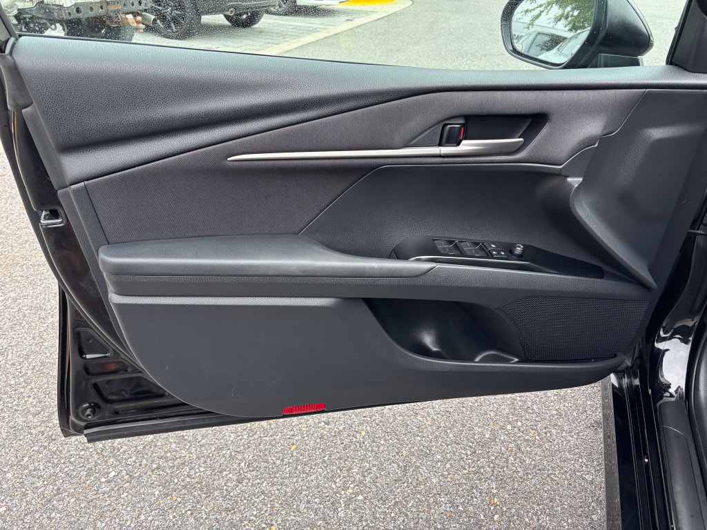 Used 2026 Toyota Camry LE FWD image 15