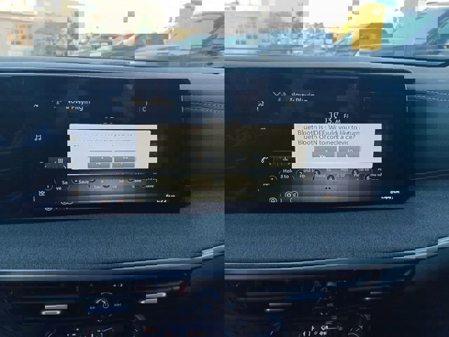 New 2026 Nissan Kicks SV w/ SV Premium Package image 18