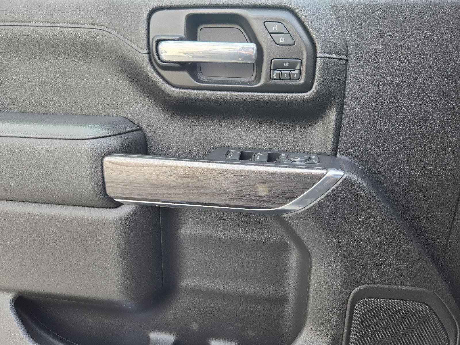 Used 2021 Chevrolet Silverado 1500 LTZ RWD image 22