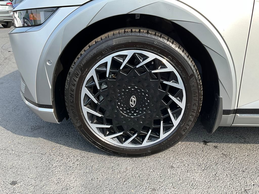 Used 2024 Hyundai Ioniq 5 Limited image 46