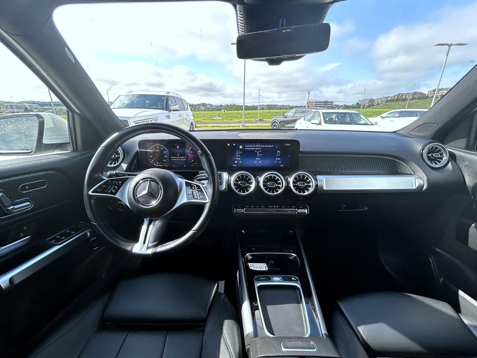 Used 2024 Mercedes-Benz GLB 250 image 14