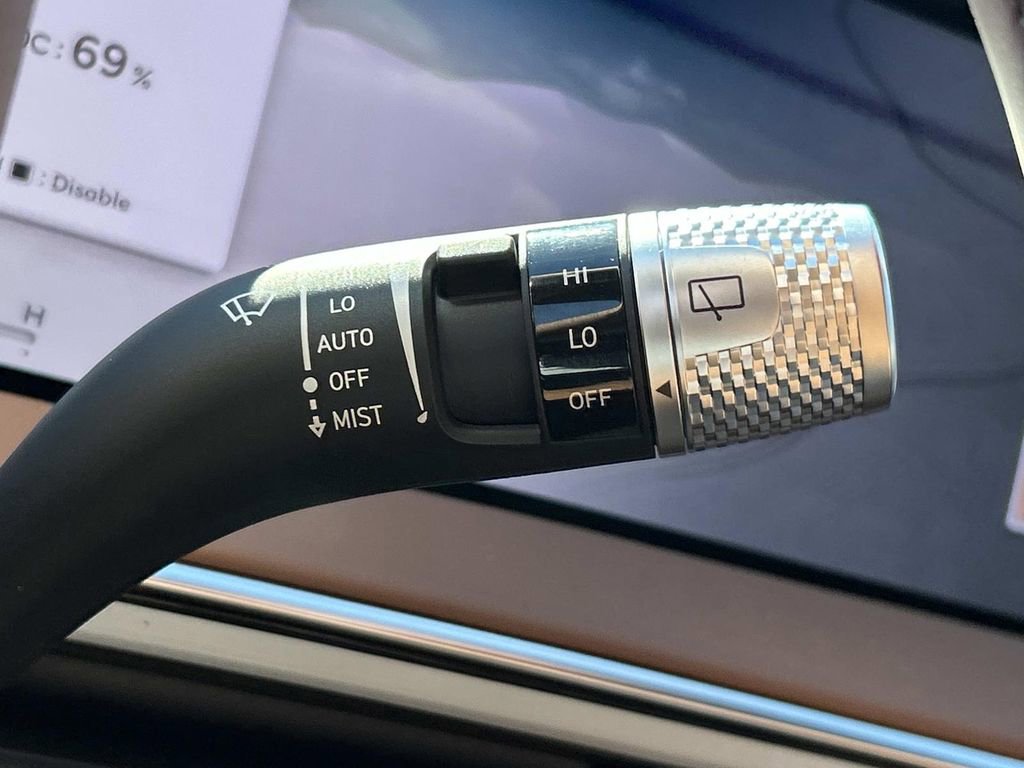 New 2026 Genesis GV70 2.5T Advanced image 32