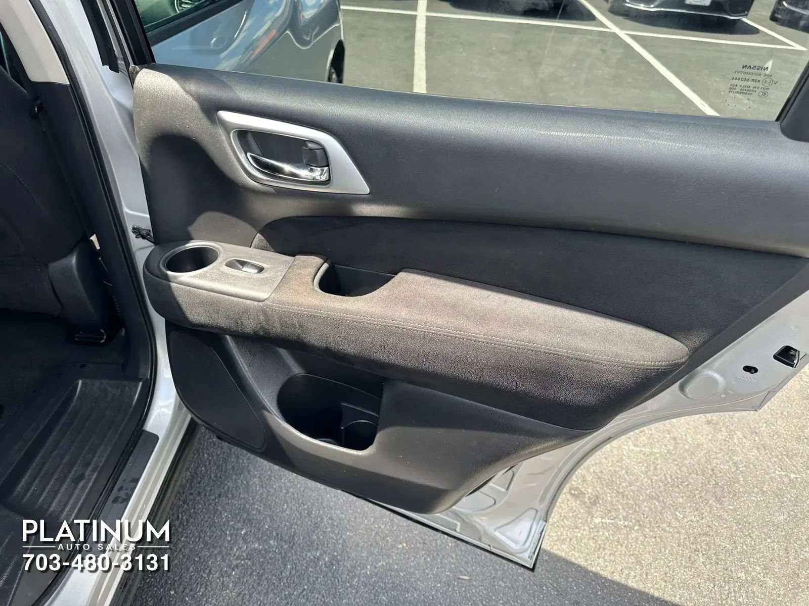 Used 2015 Nissan Pathfinder SV w/ Cargo Package AWD/4WD image 20