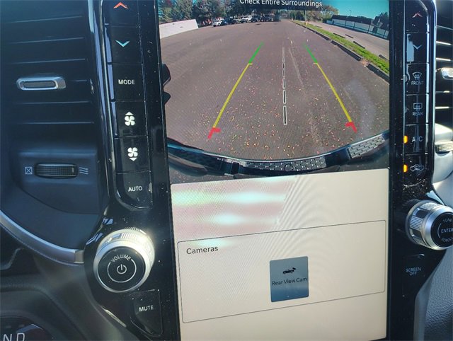 New 2026 RAM 1500 4x4 Crew Cab image 23