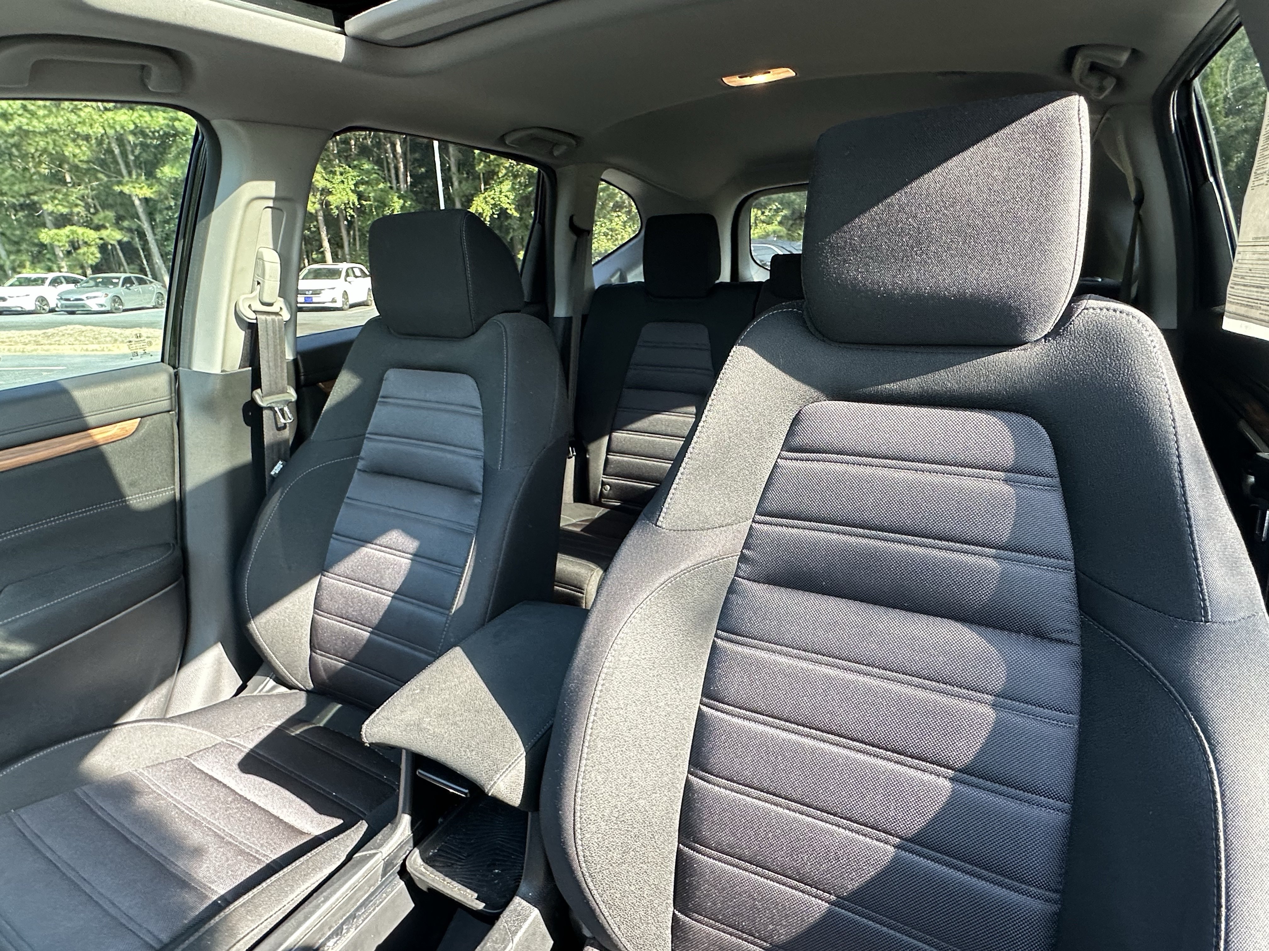 Used 2019 Honda CR-V EX image 8