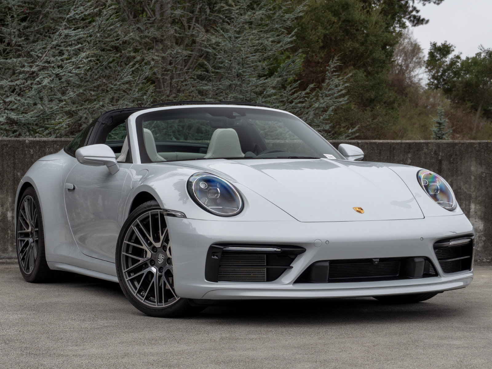 Certified 2024 Porsche 911 Targa 4S AWD/4WD image 6