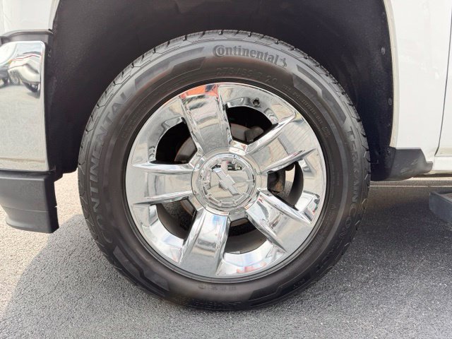 Used 2018 Chevrolet Silverado 1500 LTZ w/ Sport Package AWD/4WD image 14