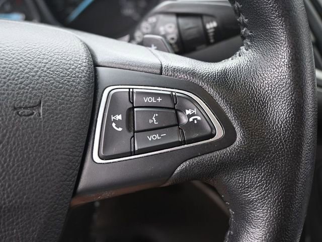 Used 2017 Ford Escape Titanium image 16