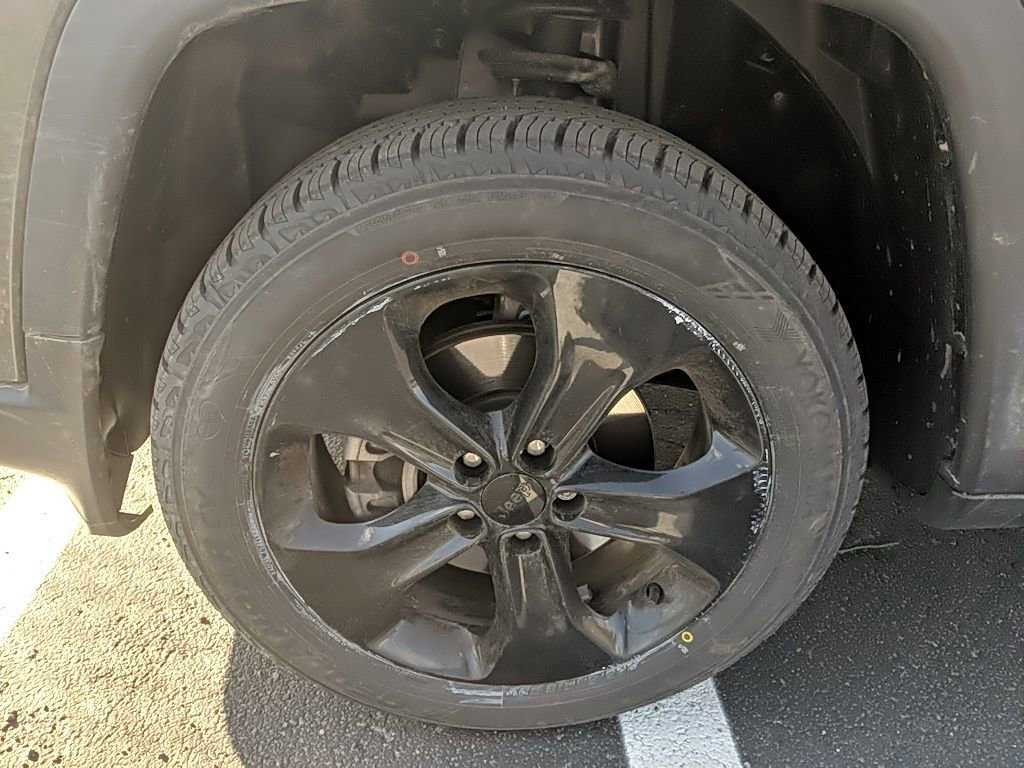 Used 2020 Jeep Compass Latitude image 9