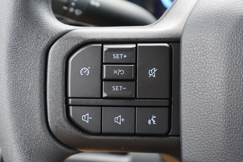 Used 2026 Ford F350 XLT w/ XLT Premium Package AWD/4WD image 8