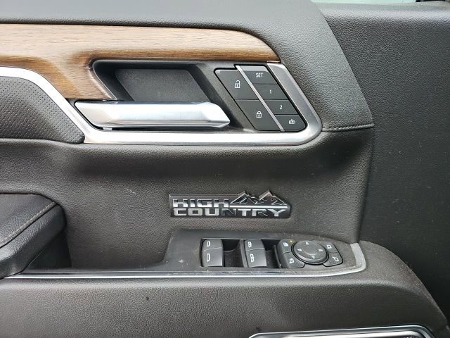 Used 2022 Chevrolet Silverado 1500 High Country w/ High Country Premium Package image 17