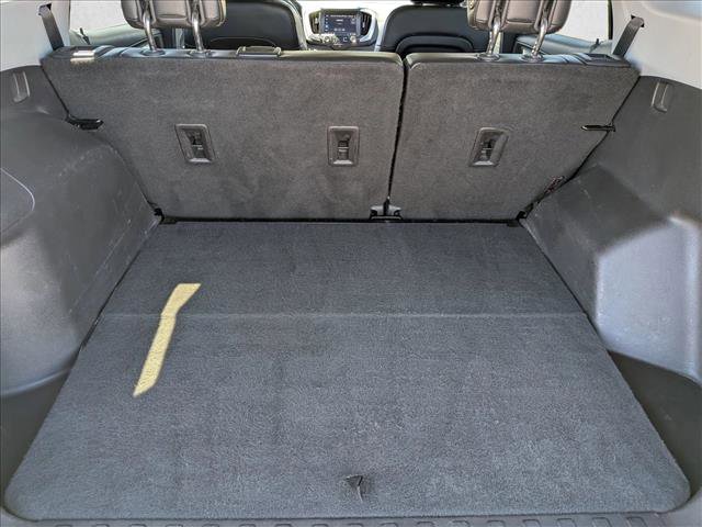 Used 2020 GMC Terrain SLT image 6